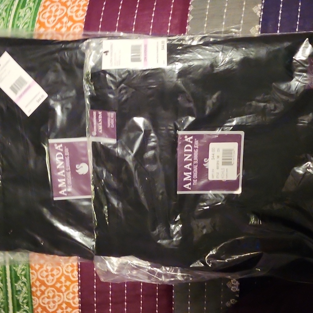 3 Pairs of Gloria Vanderbilt Pants. 1 blue jean, 2 black. Size 22W Average - Picture 2 of 2